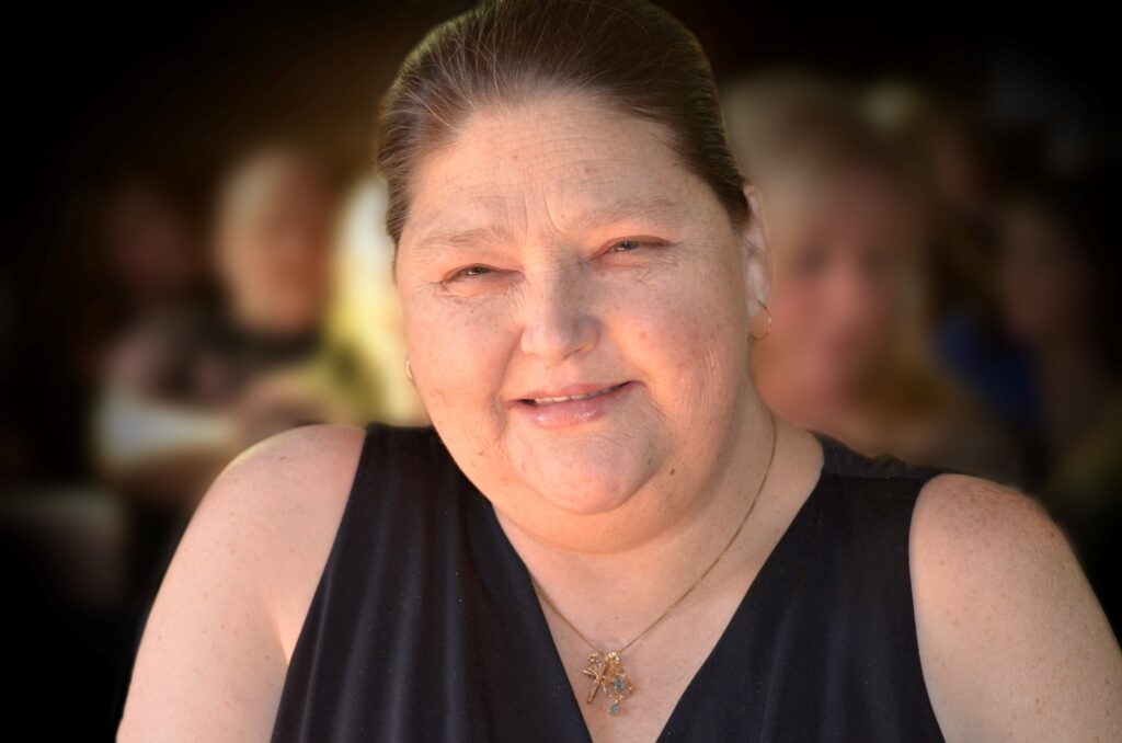 Elaine Throsby Myczka
